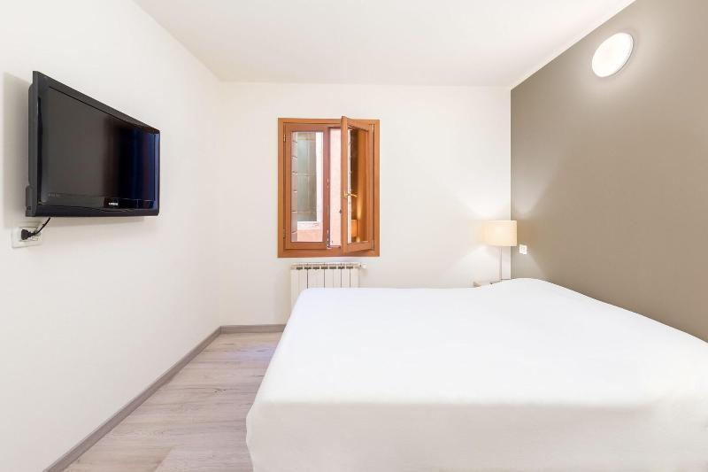 B And B Casanova Ai Tolentini Venetië Buitenkant foto