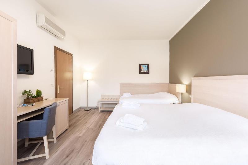 B And B Casanova Ai Tolentini Venetië Buitenkant foto