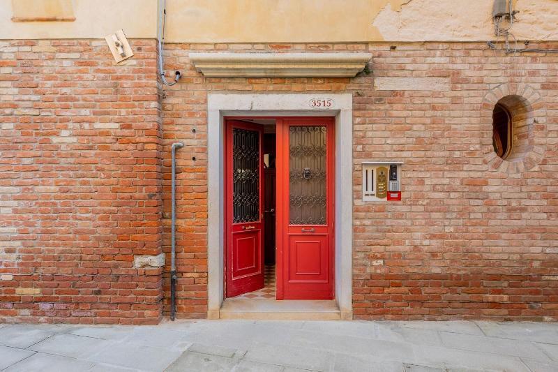 B And B Casanova Ai Tolentini Venetië Buitenkant foto