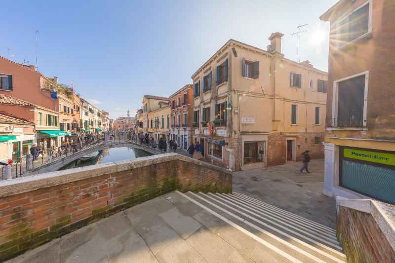 B And B Casanova Ai Tolentini Venetië Buitenkant foto