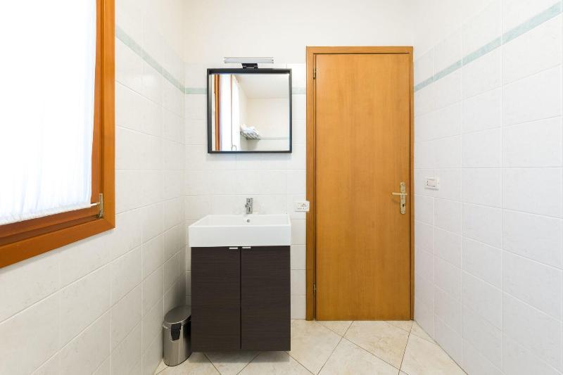 B And B Casanova Ai Tolentini Venetië Buitenkant foto